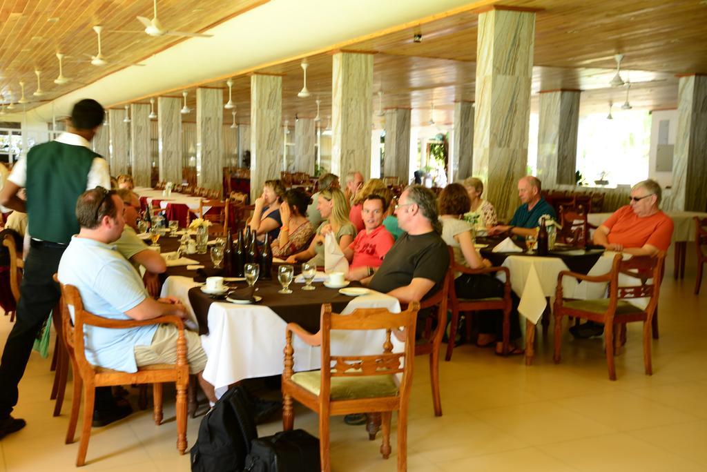Hotel Sudu Araliya Polonnaruwa Esterno foto