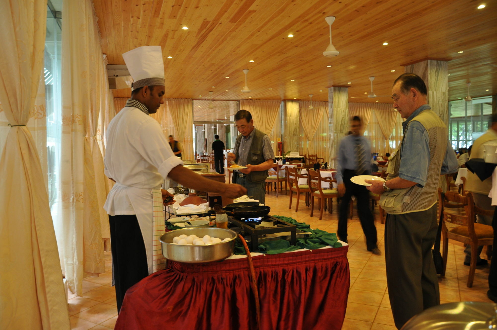 Hotel Sudu Araliya Polonnaruwa Esterno foto